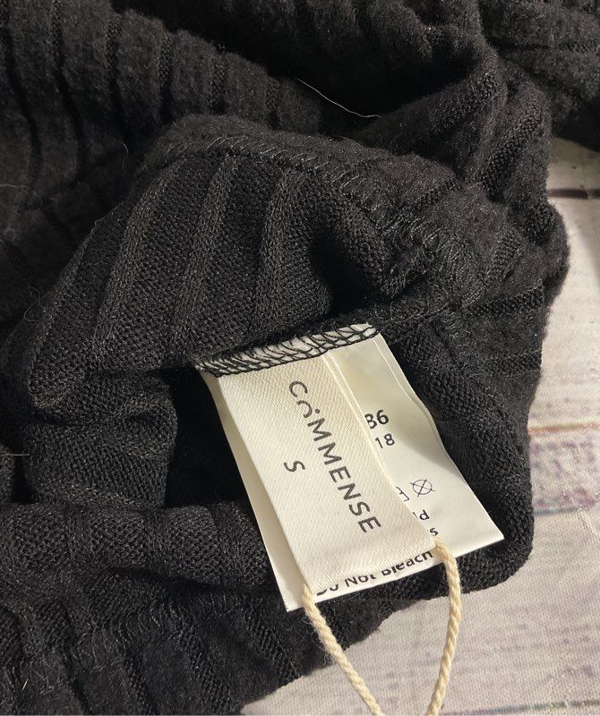 NWT Women's Ribbed Black Long Sleeve Top Size S