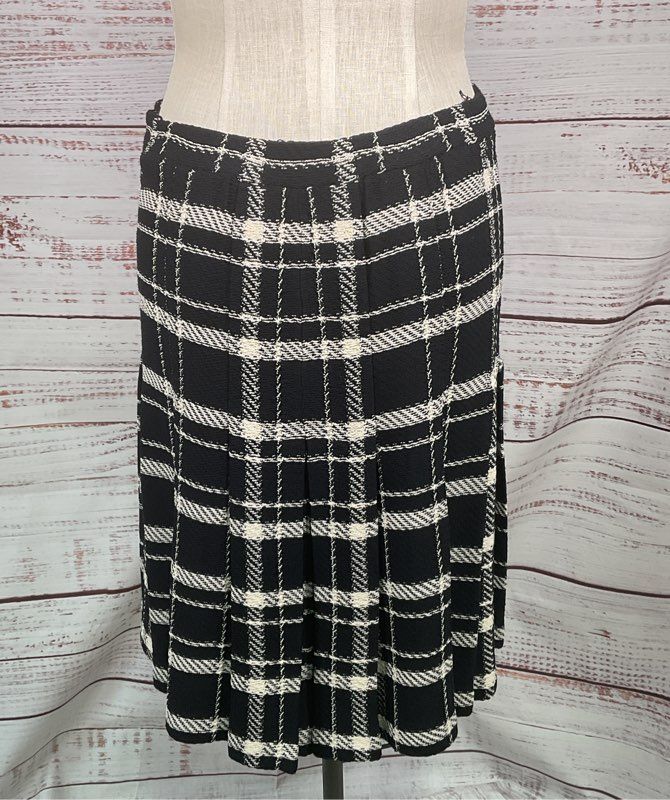 St. John Collection Plaid Knee Length Skirt Black 12