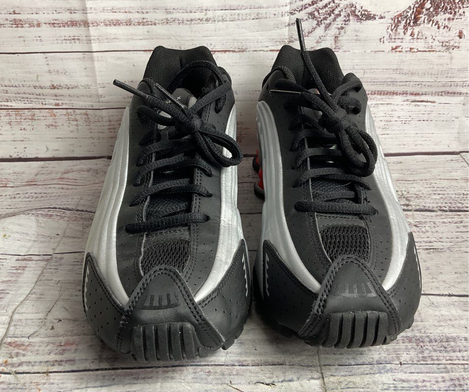 Nike Kid's Shox R4 Sneakers Black Metallic Silver Light Crimson 6.5Y