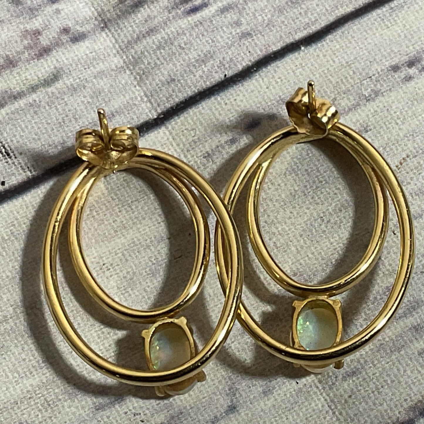14K Yellow Gold & Opal 1" Oval Dangle Earrings- 2.89g