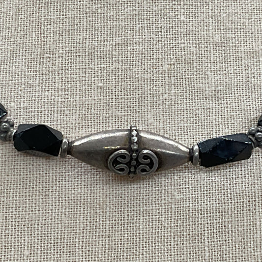 VTG. Sterling Silver & Onyx Beaded 16" Necklace