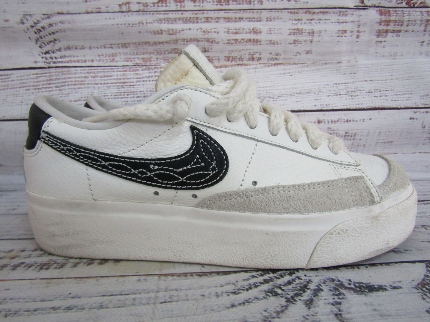 Nike Blazer Low Platform Needlework Women's Sneakers Size 6.5 FJ4556-133