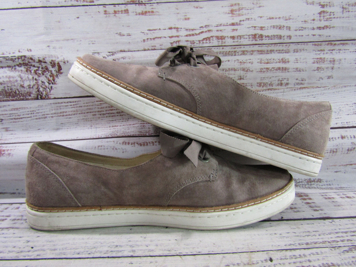 UGG Carilyn Women's Brown Suede Low Top Sneakers Size 8.5