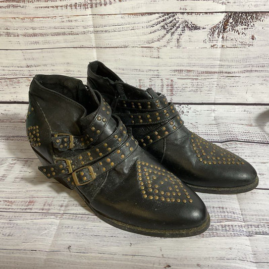 THE CASSETTE SOCIETY Women's Black Leather Studded Ankle Boots- SZ 38