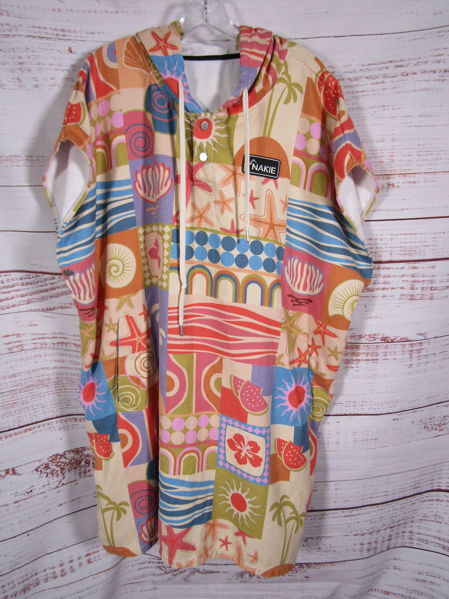 Nakie Retro Shores Hooded Towel One Size