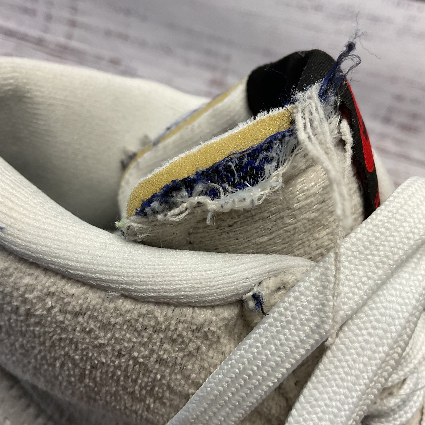Nike Stranger Things x Blazer Mid QS 'Upside Down' White Athletic Shoe Men Sz8