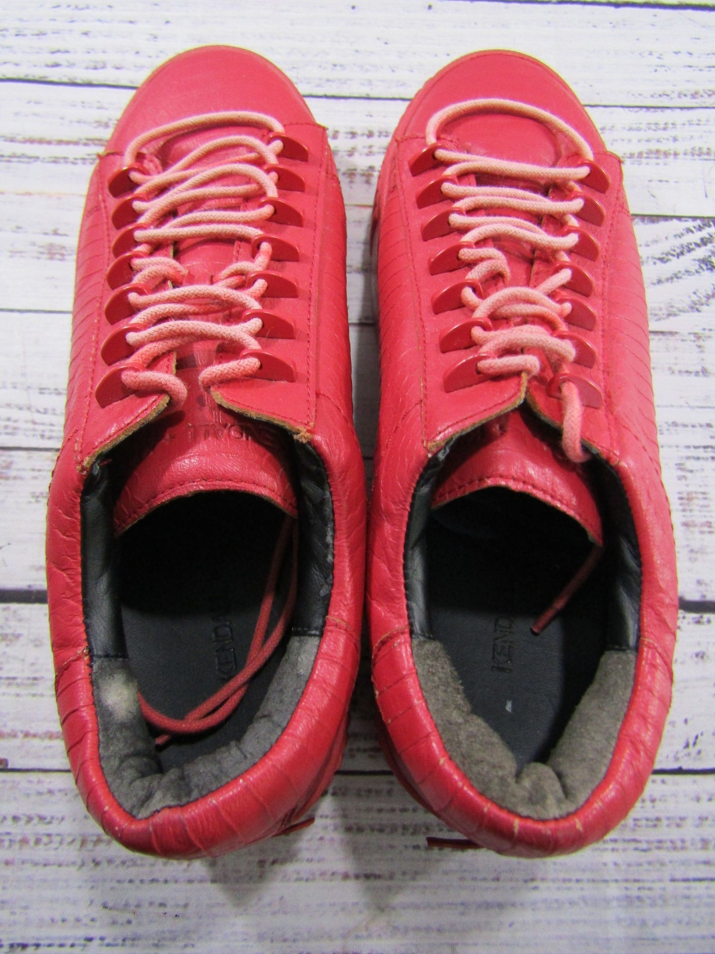 Kendall + Kylie Reese Women's Red Embossed Leather Platform Sneakers Size 7