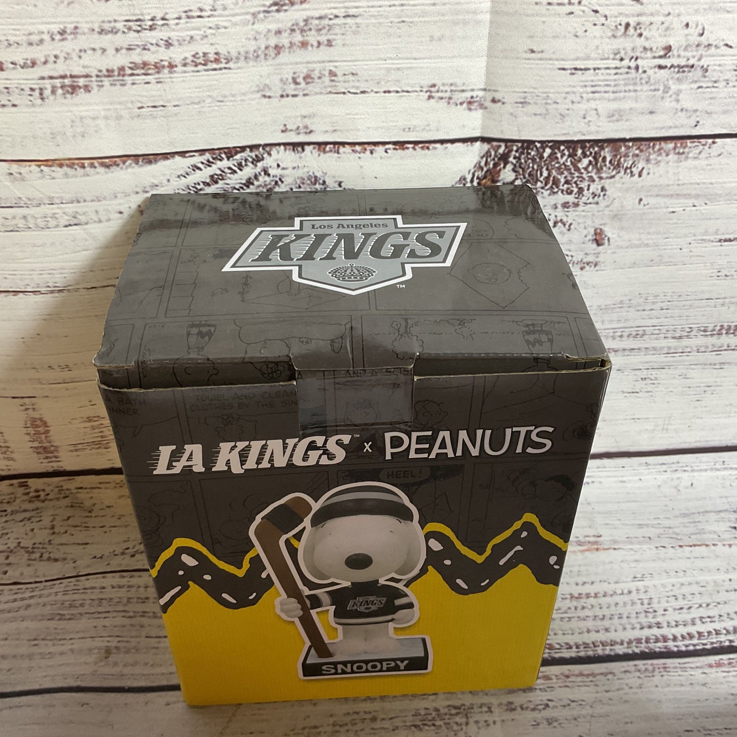NEW BD SPORTS LA KINGS X PEANUTS Bobblehead