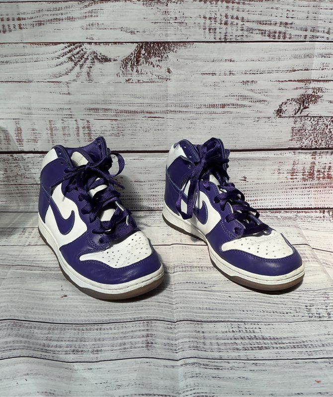 Nike Dunk High SP Varsity Purple Sneakers Women's Size 7 GREAT CONDITION!