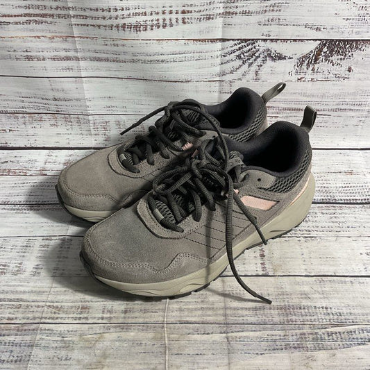 Columbia Plateau Venture Grey Suede Hiking Shoe Women's 8.5