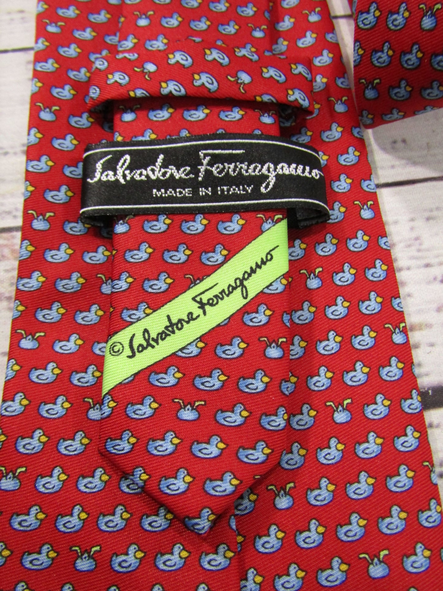 Salvatore Ferragamo Men's Red Silk Duck Print Tie Made in Italy