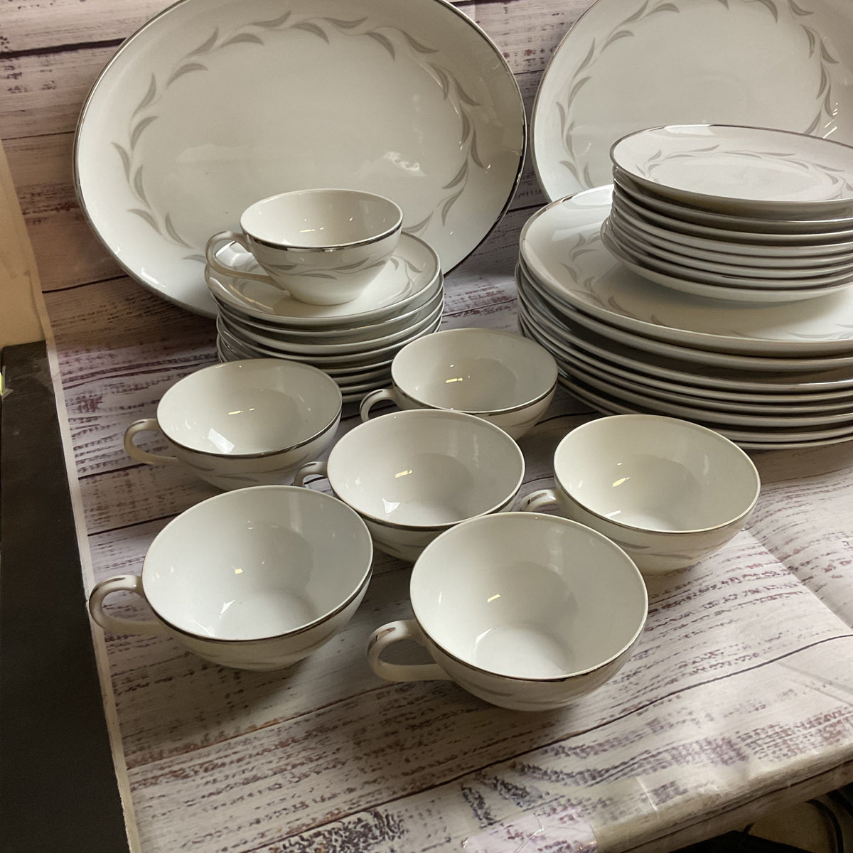 VTG. NASCO Japan Paris Night Fine China Dinner Set for 8 Plus 2 Platters