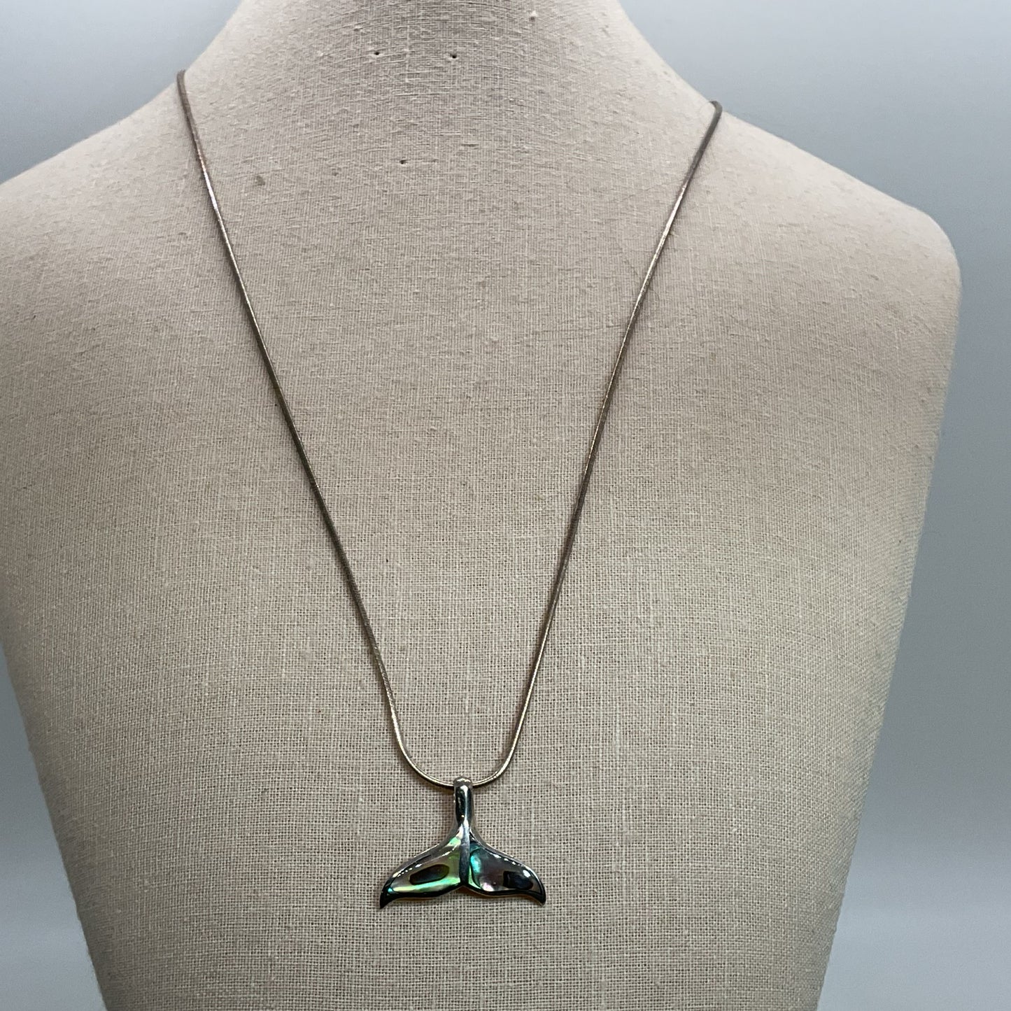 Sterling Silver & Abalone Shark Tail Pendant 22" Chain Necklace- 9.68