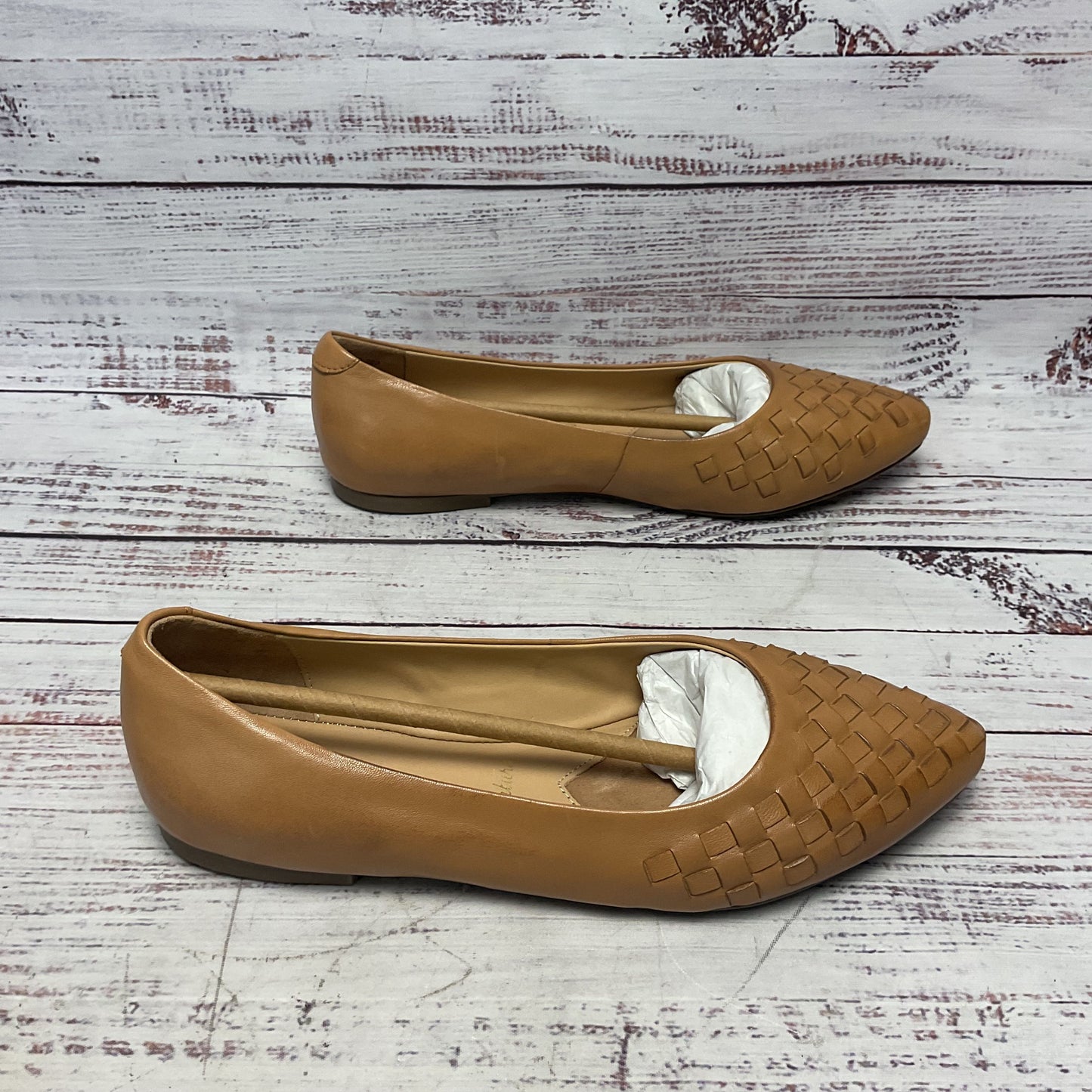 Trotters Beige Estee Woven Tan Slip On Flats Women Size 9 New W/ Box