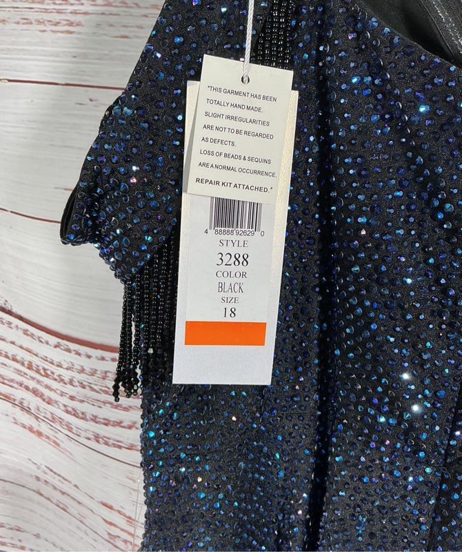 NWT Women's Colors Black with blue Beaded Cold Shoulder Dress Size 18 STUNNING!