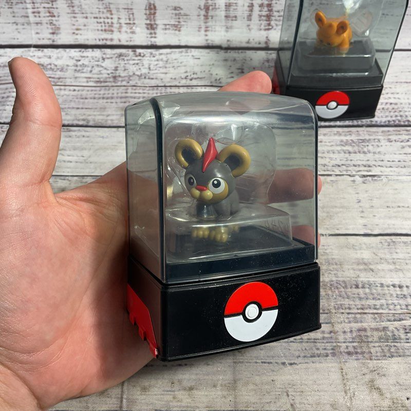 Pokemon Select Battle Figure Set Litleo & Pawmi In Plastic Display Cases