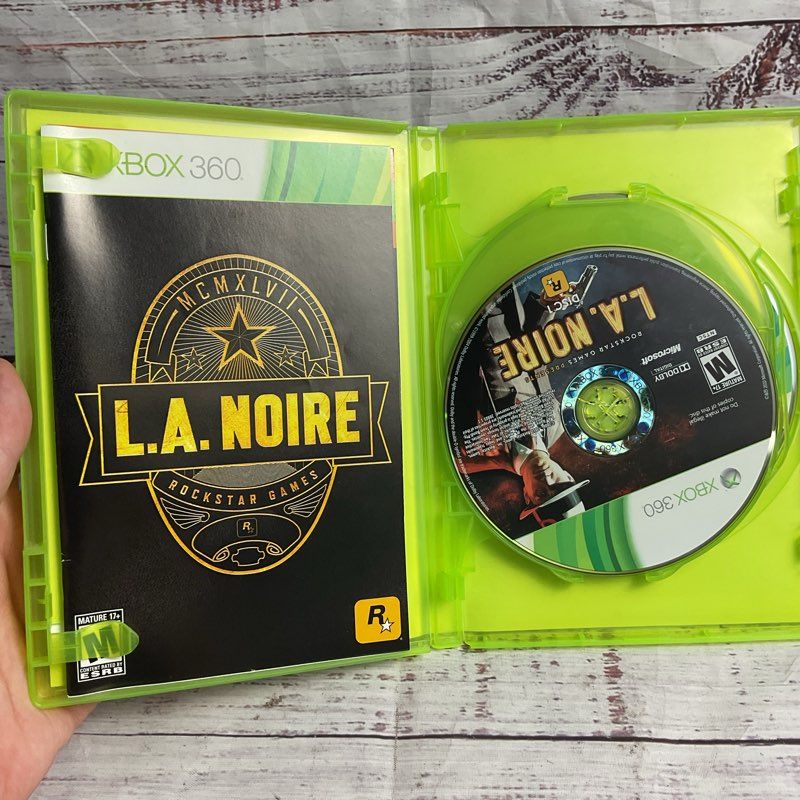 Microsoft Xbox 360 L.A. Noire Game w/ Manual & Badge Pursuit Challenge Strips