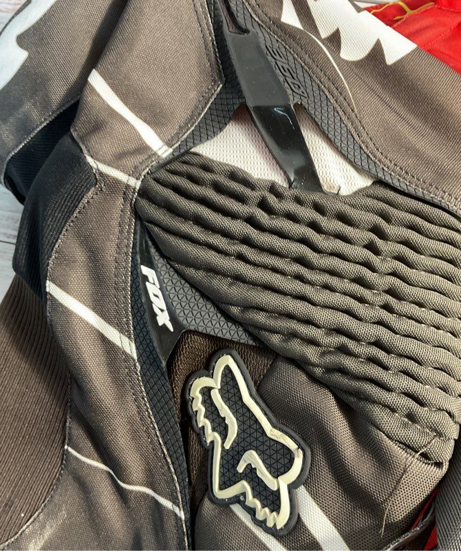 Fox 360 Racing Pants - Motocross Pants - Fox Racing - Size 30 Black & Red