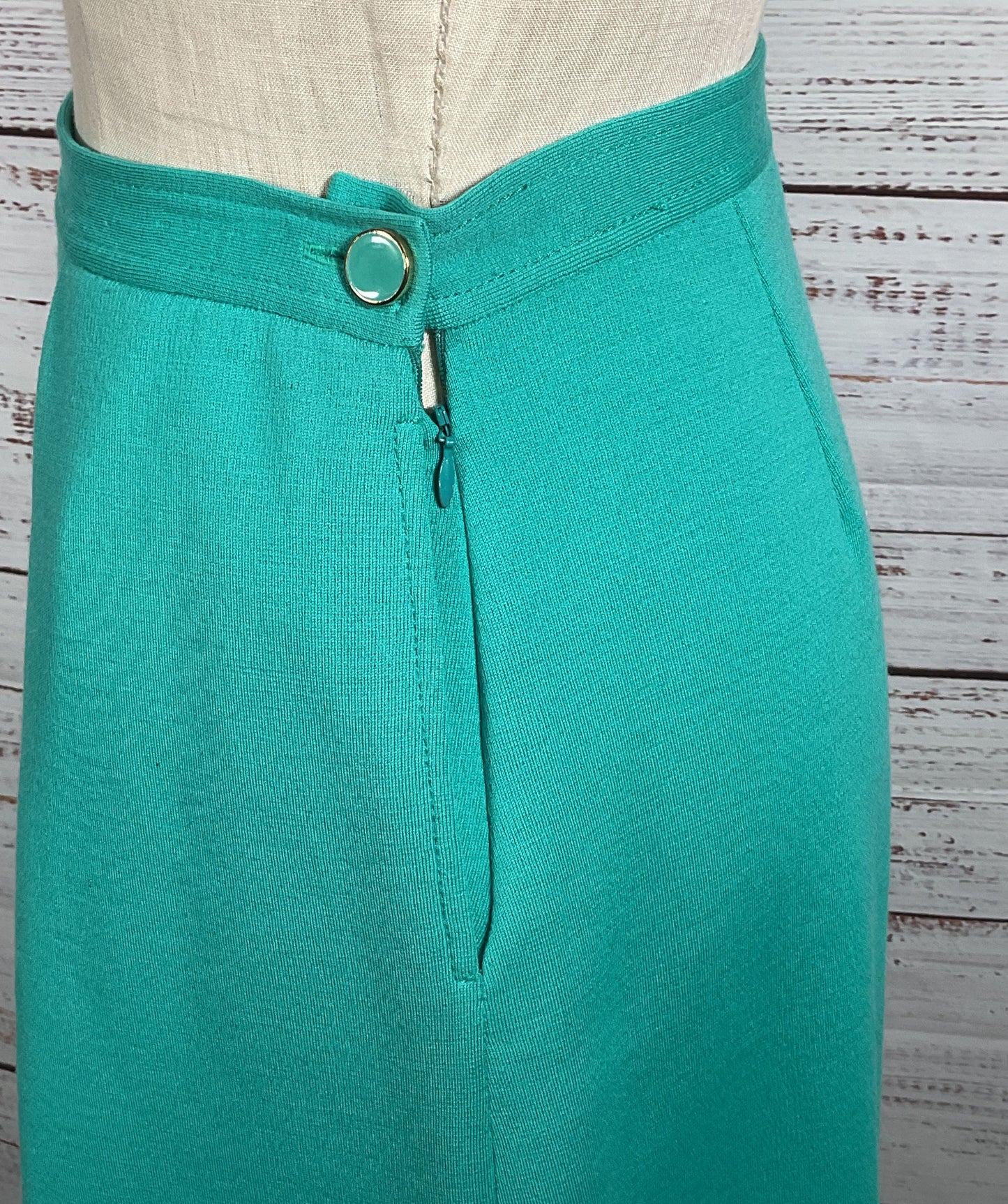 St. John Vintage Knee Length Skirt Aqua Green 6