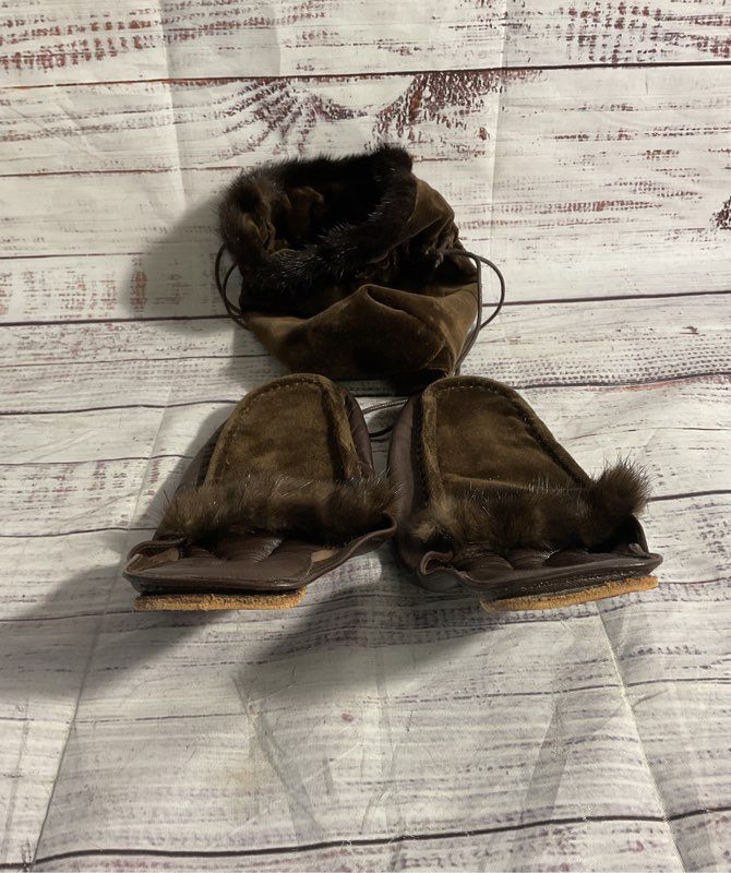 Taryn Rose Women's Brown Faux Fur Velvet Leather Bottom Slippers Size 37