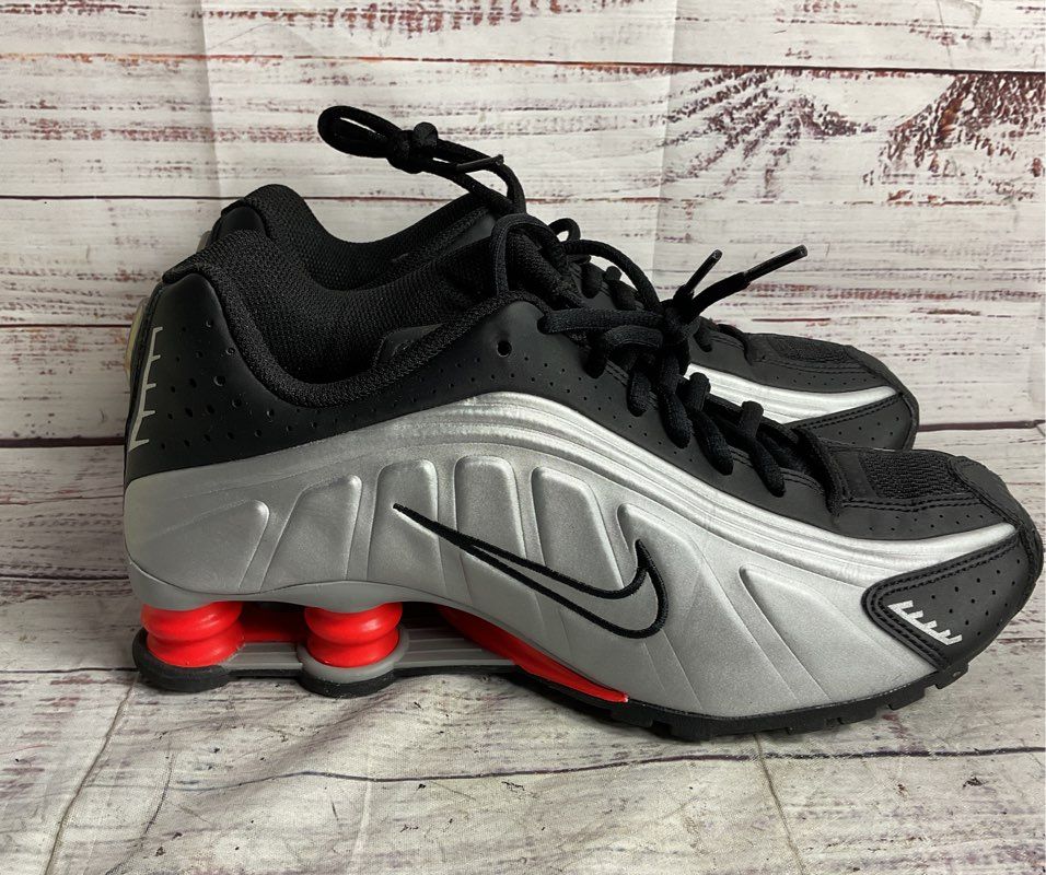Nike Kid's Shox R4 Sneakers Black Metallic Silver Light Crimson 6.5Y