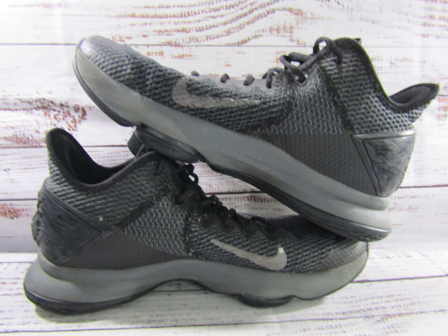 Nike LeBron Witness 4 Men's Black Mid-Top Sneakers Size 11 BV7427-003