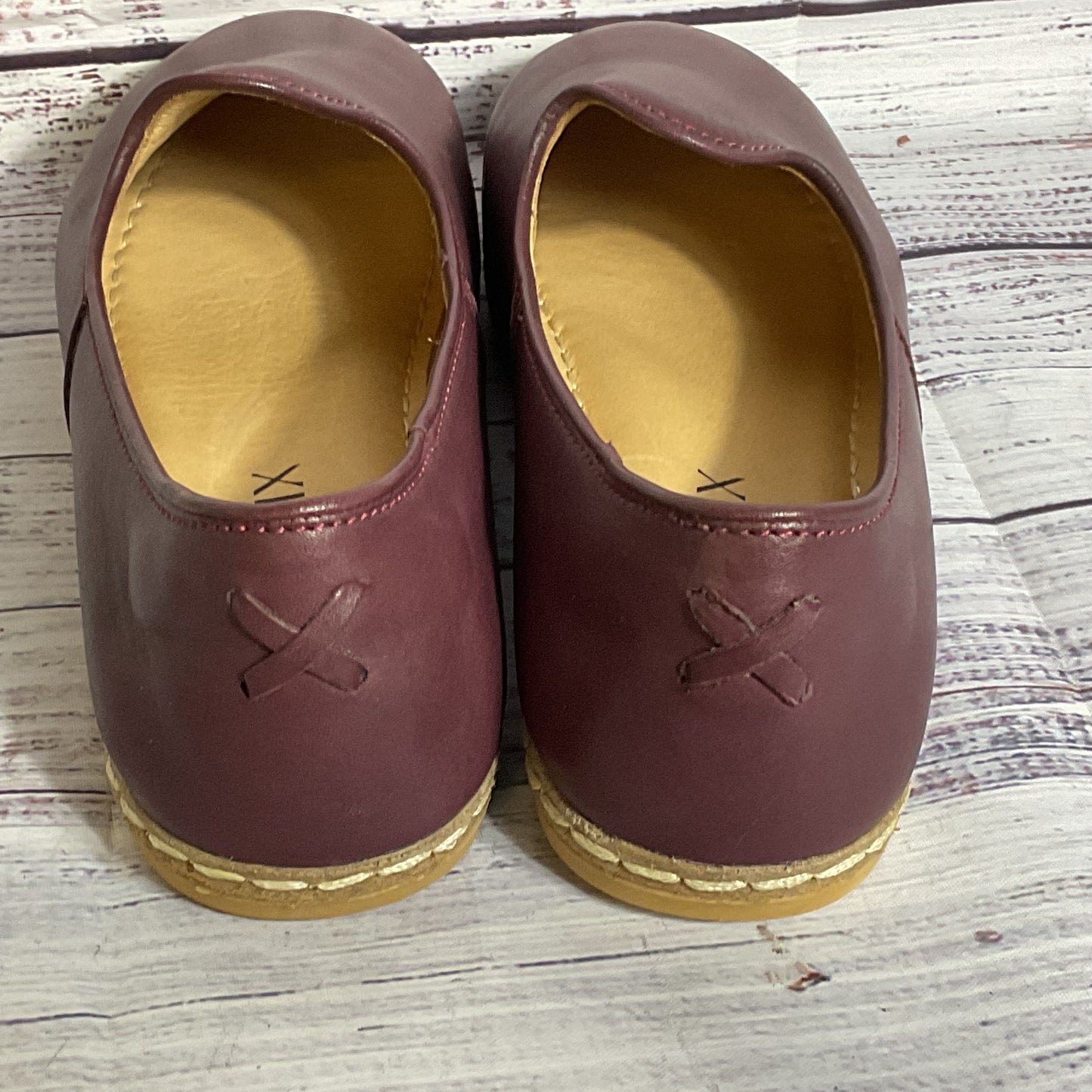 CHARIX Itelier Women's Bordeaux Leather Slip-On Flats- SZ 40.5/ 10.5 US
