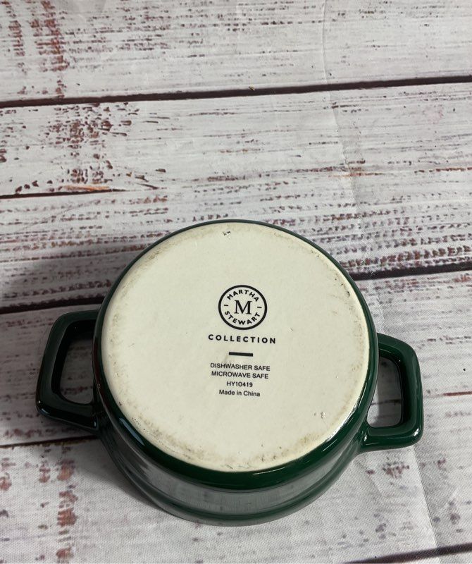 2 Martha Stewart Collection Red & Green Double Handle Round Dutch Oven Pots