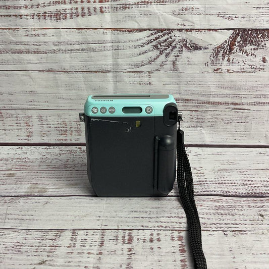 Fujifilm Instax Mini 70 Ice Mint Light Blue Instant Camera *UNTESTED*
