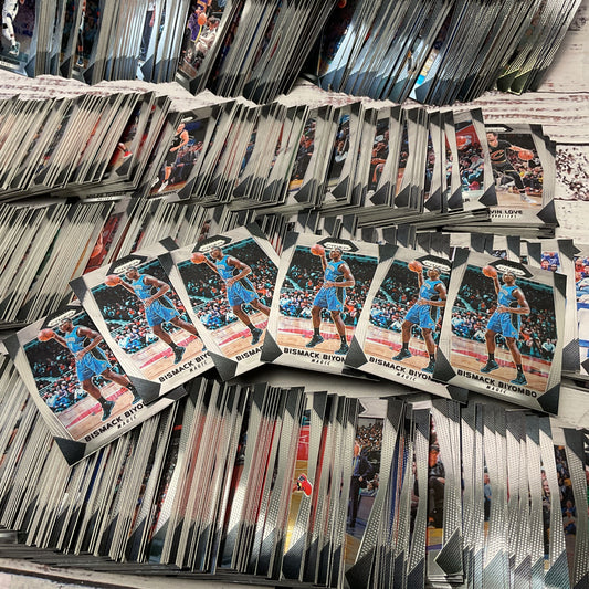 Panini 2017 18 Prism Basket Ball Card Lot ~880 Cards
