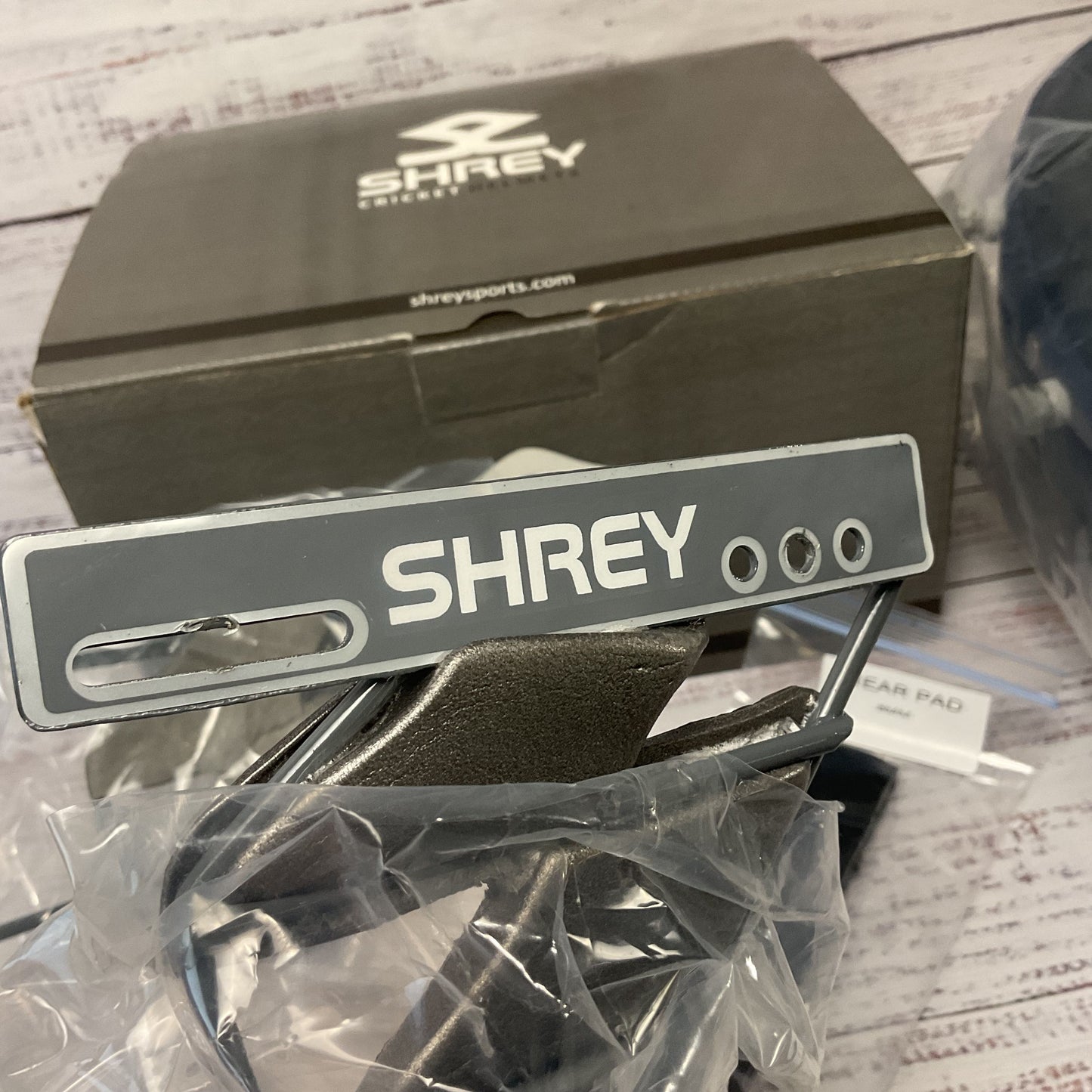 Shrey Blue Cricket Helmet Junior 50-54cm Helmet Face Guard W/ Box 2/2
