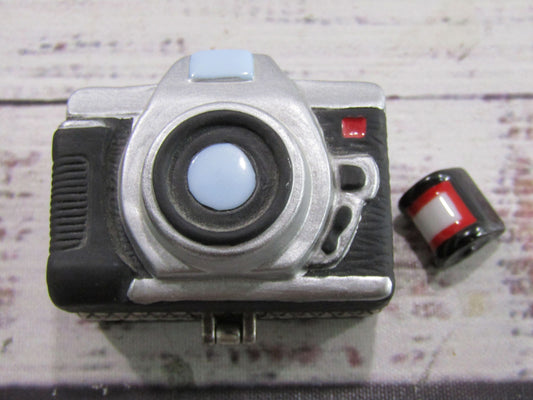 Midwest of Cannon Falls Porcelain Hinged Box Camera Pillbox
