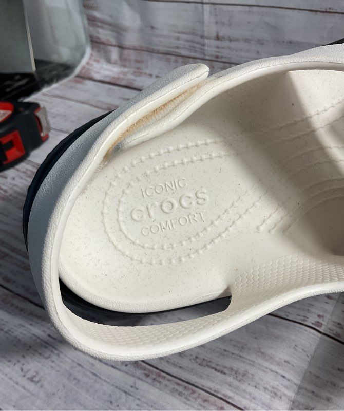 NEW Crocs Stomp Fisherman Sandal White Size 9M 11W