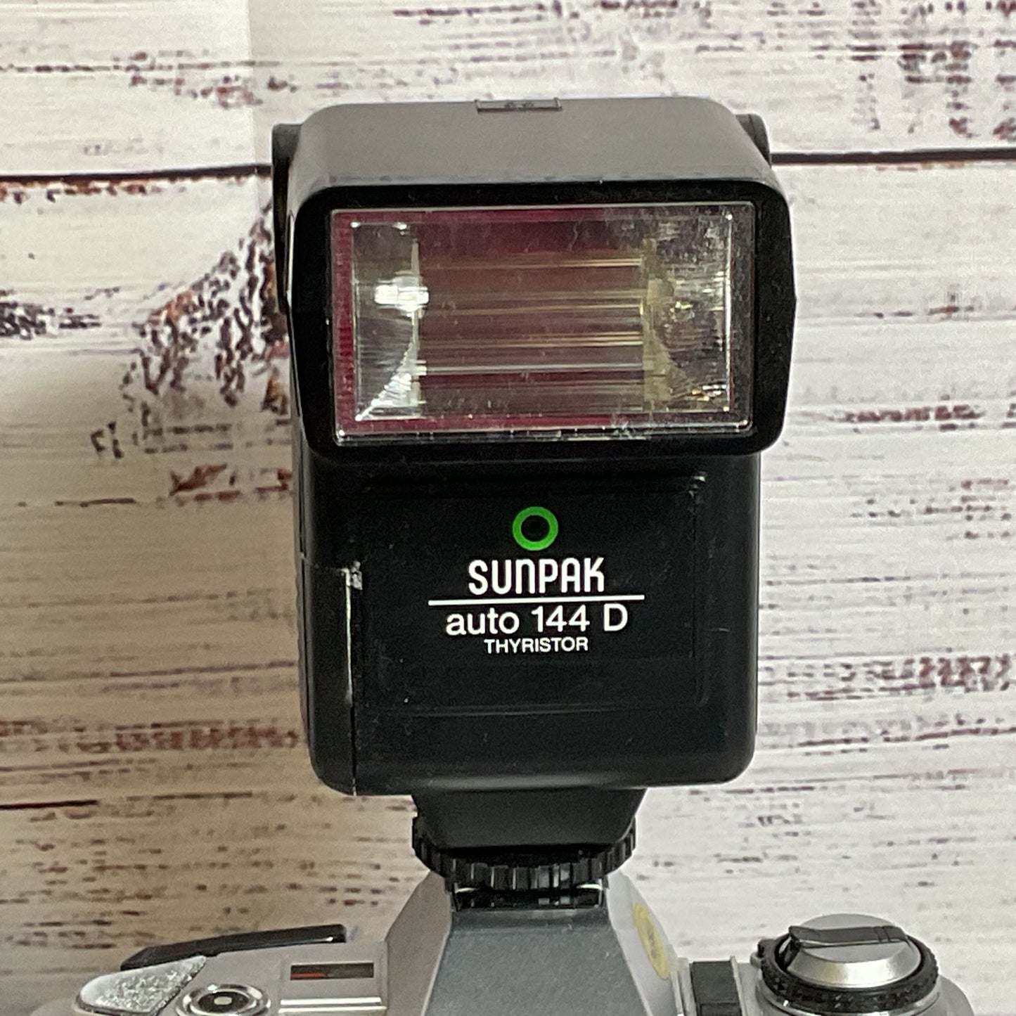 MINOLTA X-370 SLR 35mm Film Camera w/ Minolta MD 50mm f/1.7 Lens & Sunpak Flash