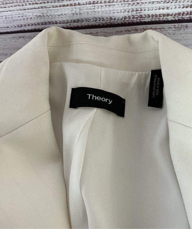 Women's Theory White Jacket w/silver buttons Size 2 GORGEOUS!