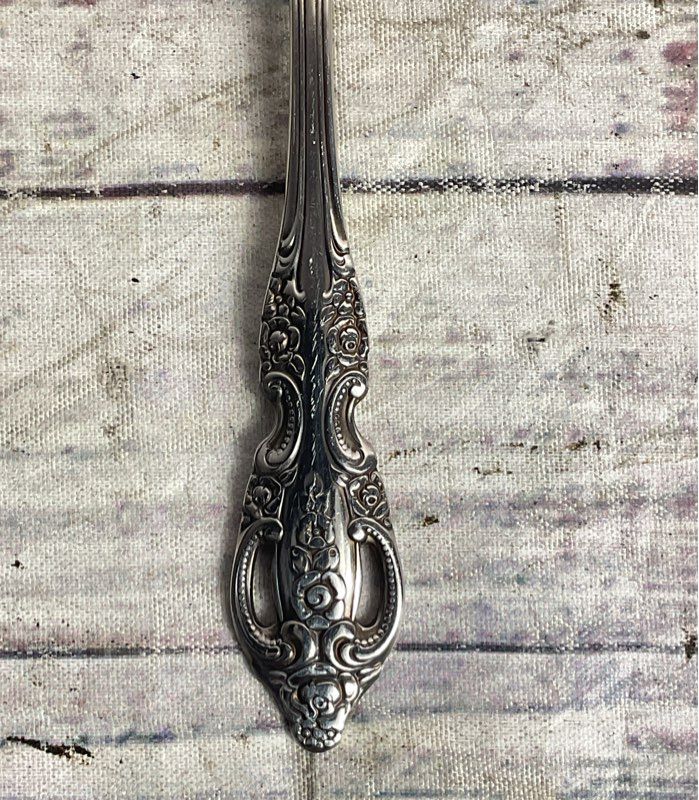 Onedia Vintage Set of 8 Renoir Pembrooke Salad Forks Stainless Steel