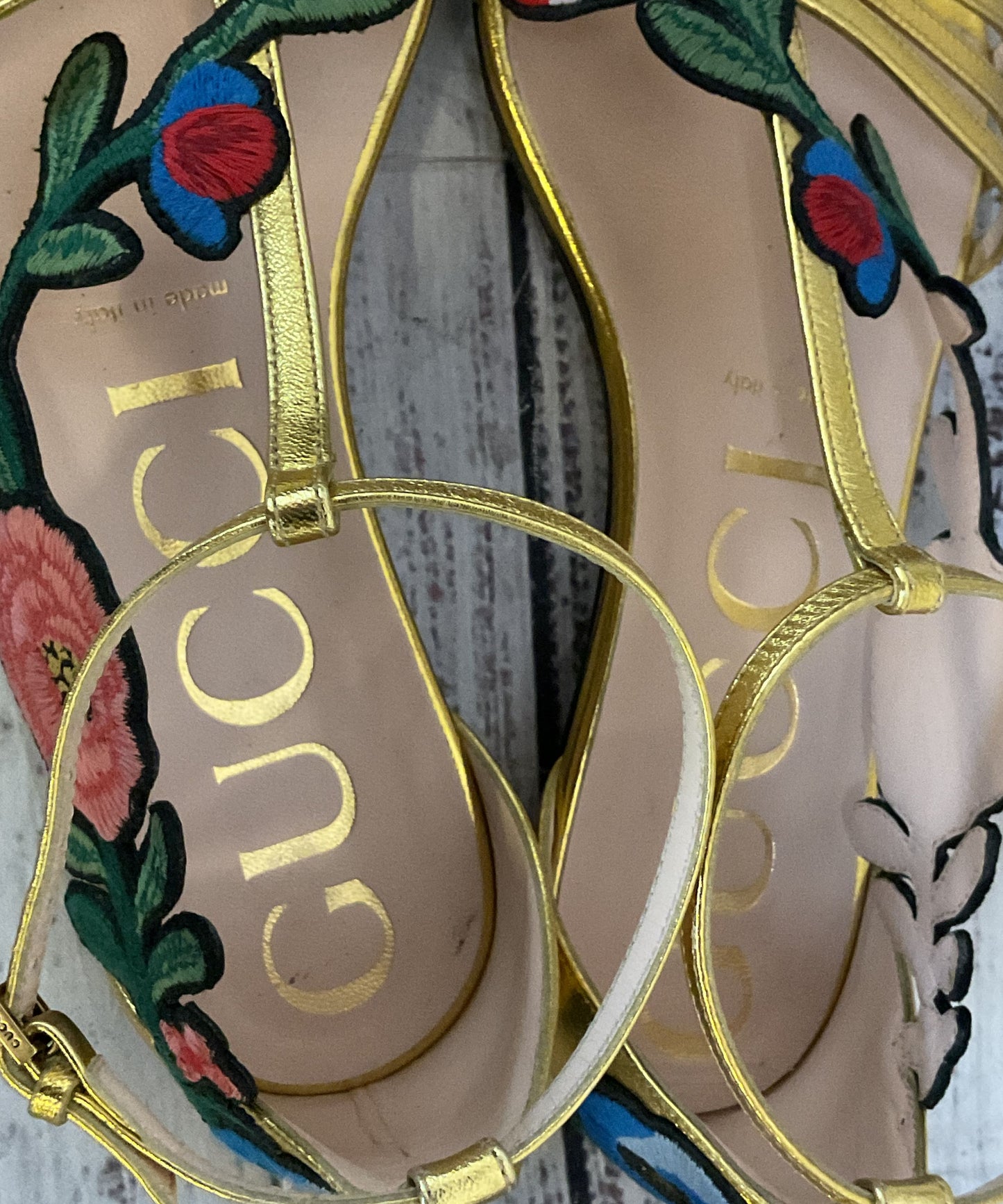 Gucci Leather Ophelia Floral Embroidered Flat Sandals Gold 6