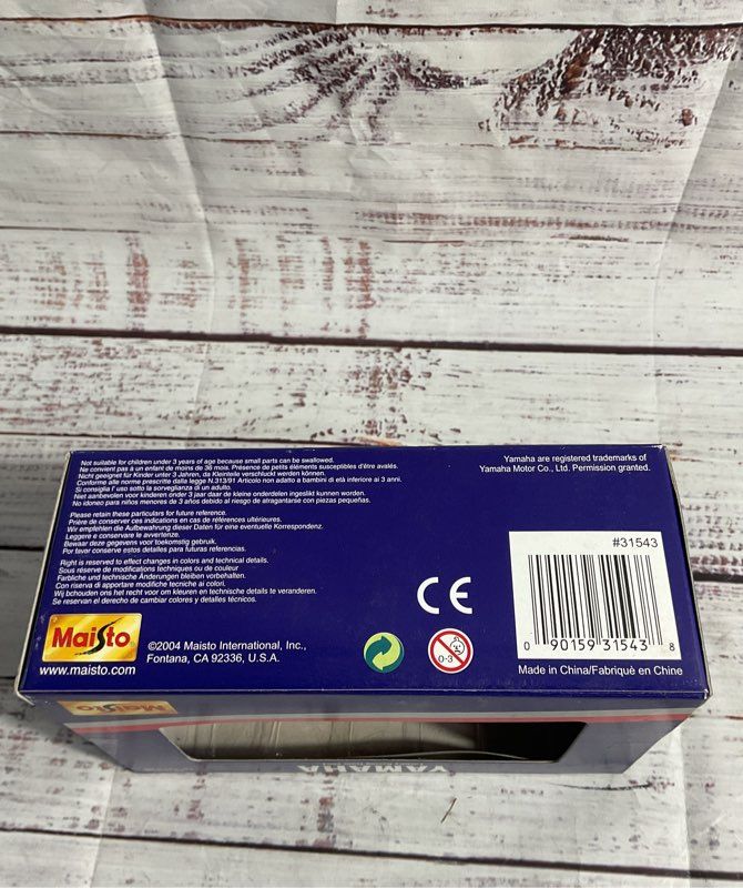 2004 Maisto Moto Gp 1:18 #7 Carlos Checa Spains No.1 Yamaha Yzr M1 New