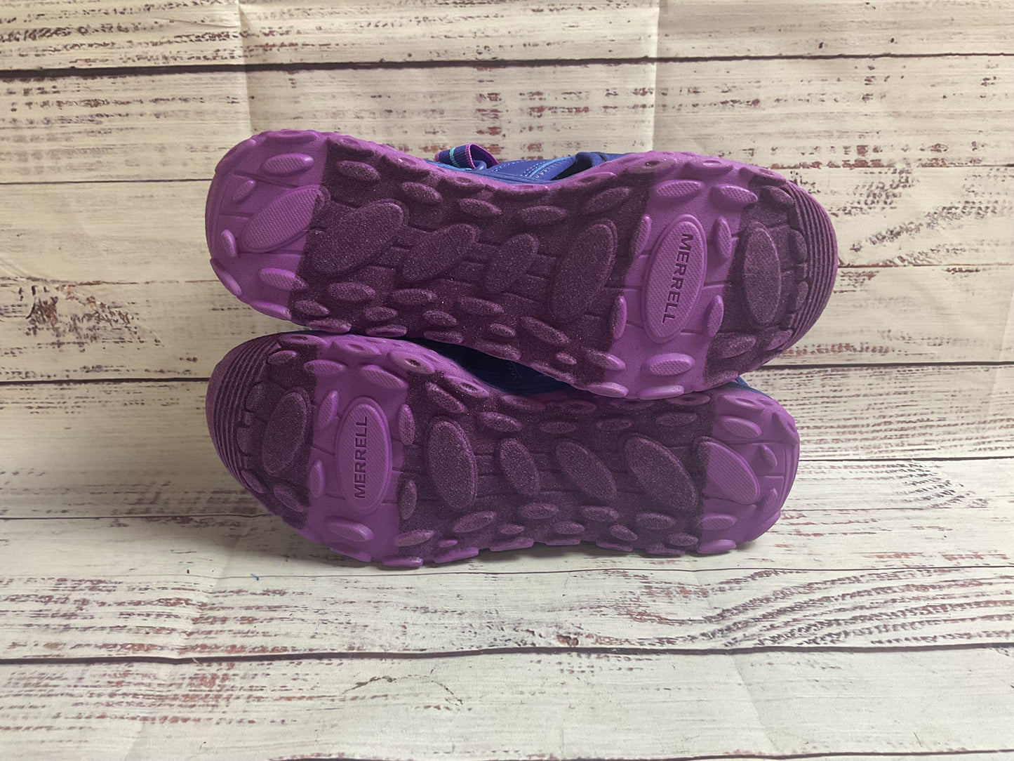 Merrell Indigo/Purple Closed Toe Sandal NWOB Size 5M