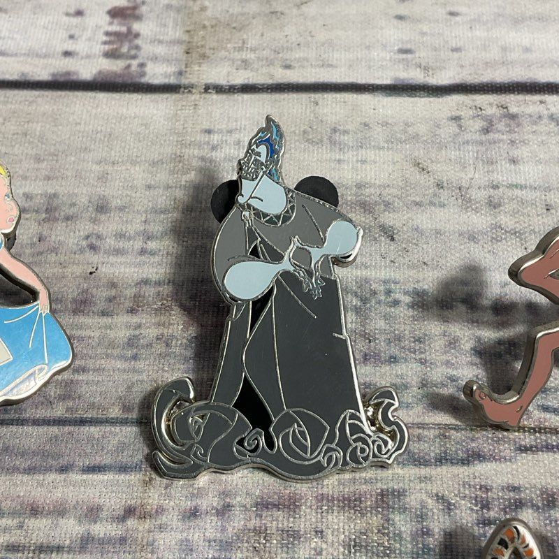Set Of 6 Disney Collectible Pins DLR Magical Mystery Mowgli Hades Alice Pluto