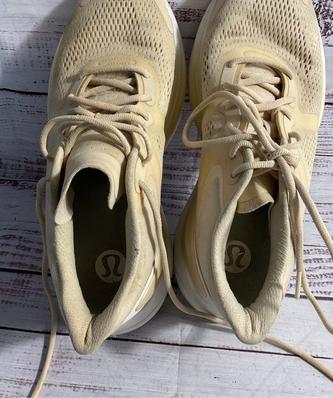 Lululemon Blissfeel Women's Running Shoes Pale Linen / White Size 8