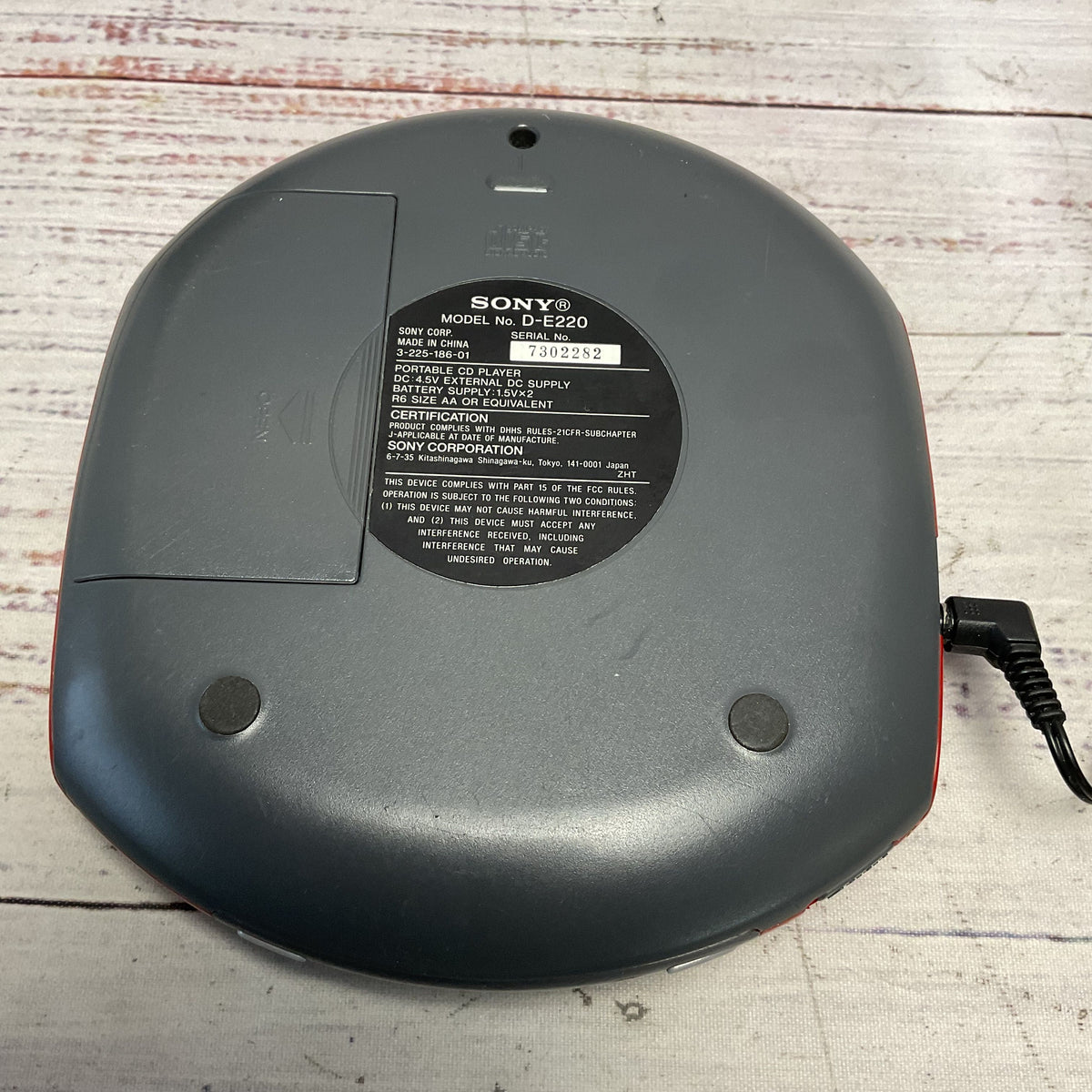 Sony Portable CD Player Red D-E220 ESP Max Parts Or Repair Turns On Spins